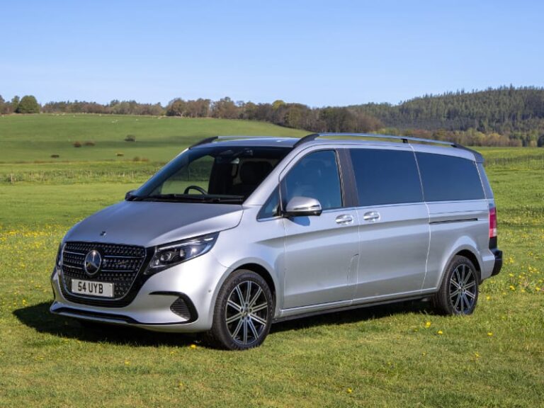 Browns Hire Mercedes V Class