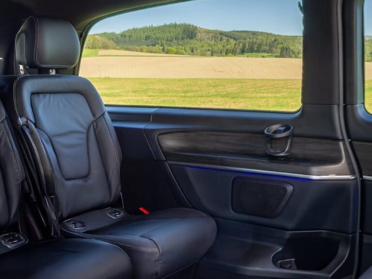 Browns Hire Mercedes V Class interior